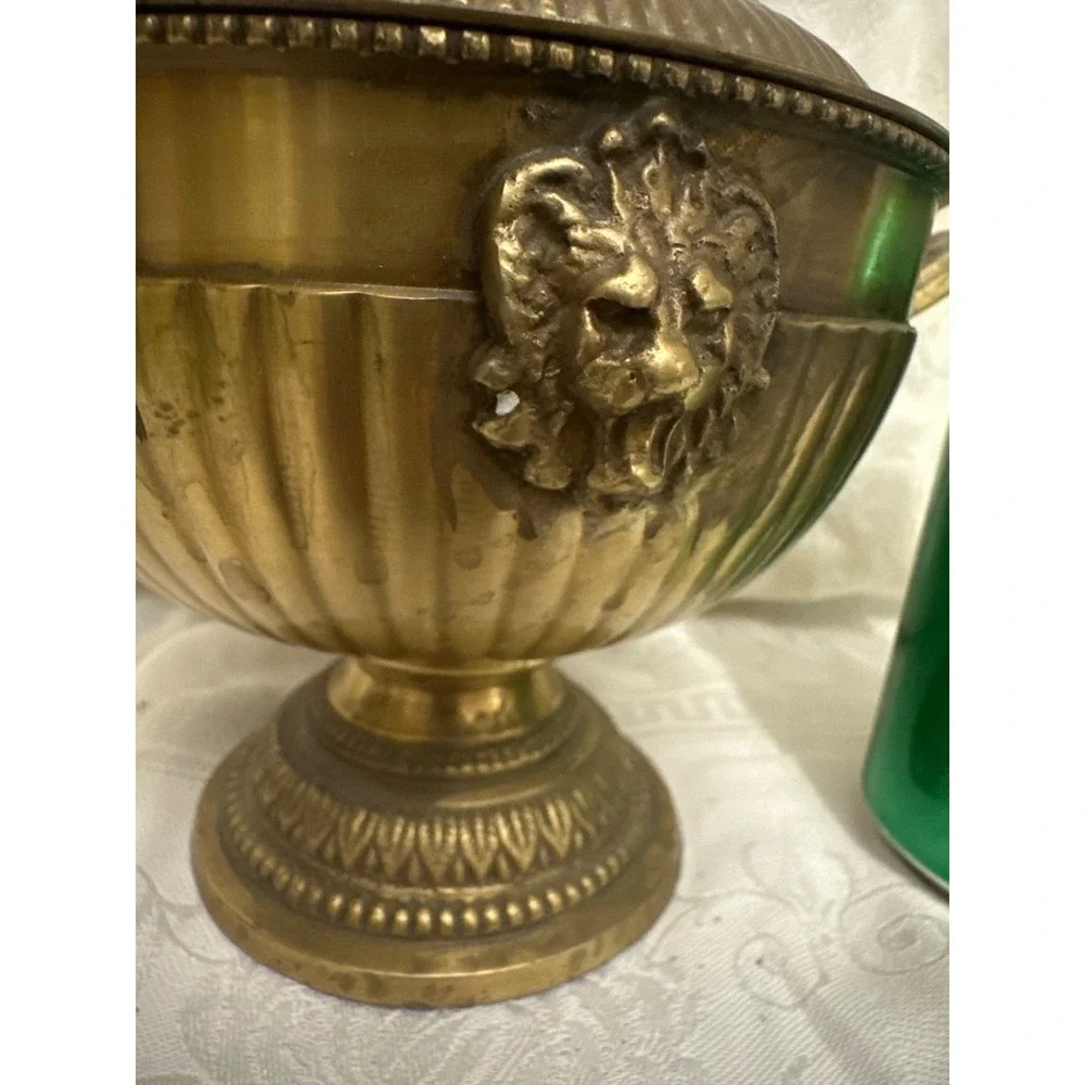 Antique Brass Lion Head Urn With Lid‎ & Handles